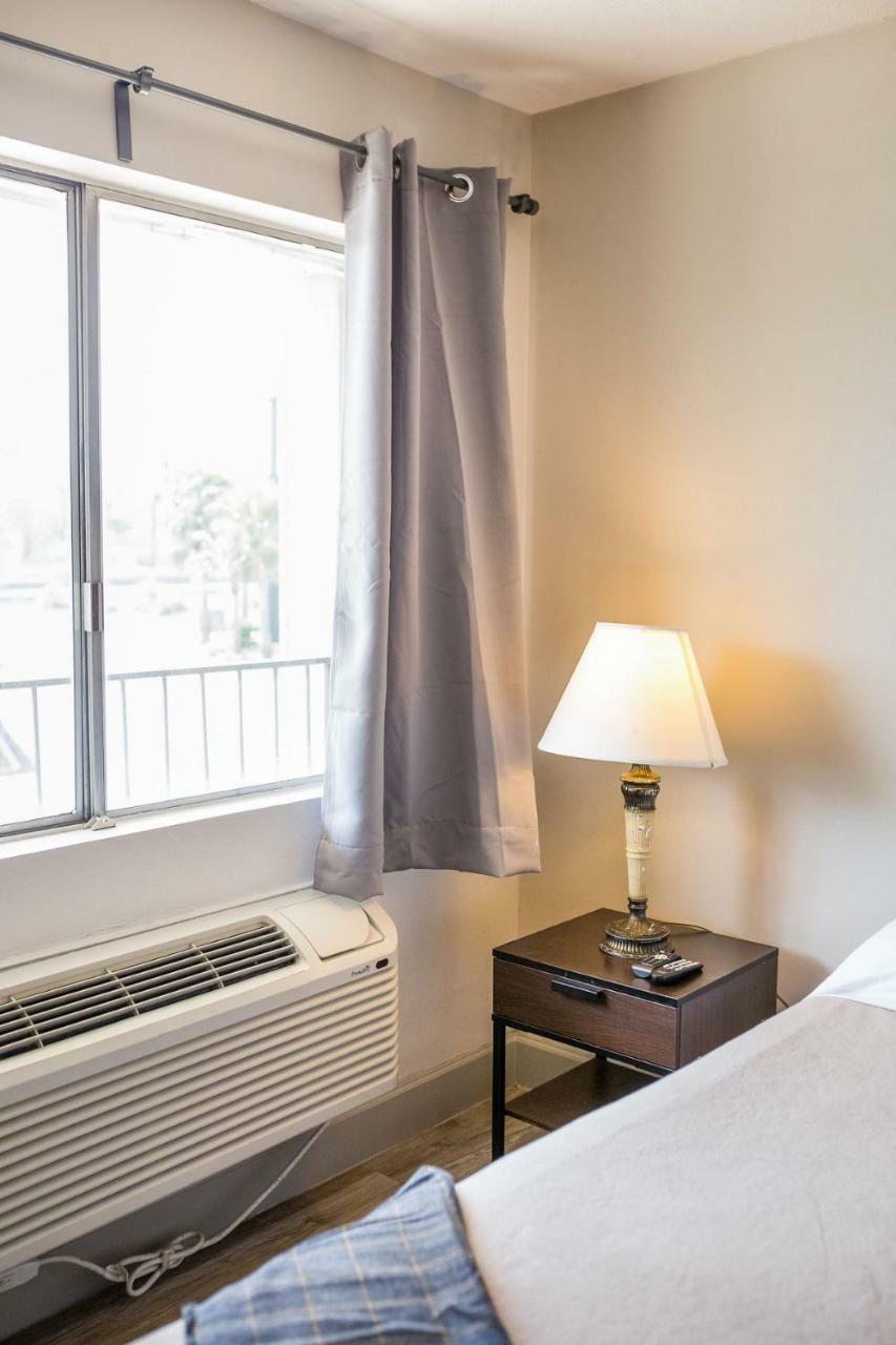 Merit Inn And Suites 보몬트 외부 사진
