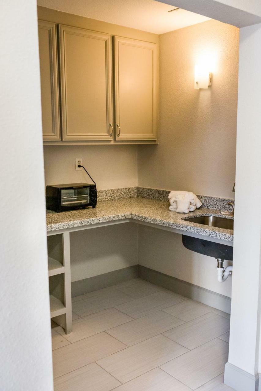 Merit Inn And Suites 보몬트 외부 사진
